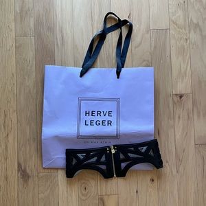 Herve Ledger Waist Clincher Belt